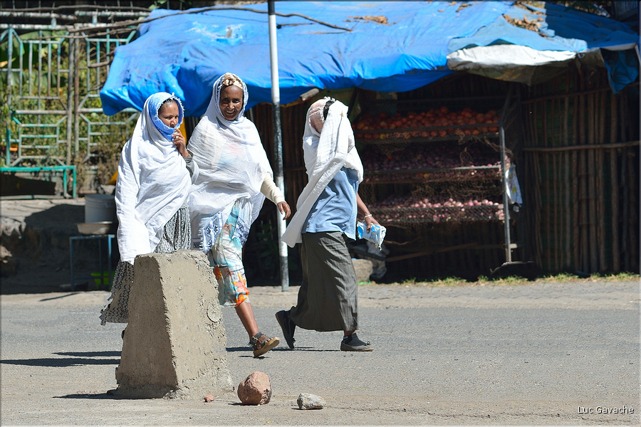 Dans les rues animées de Gondar. (17)