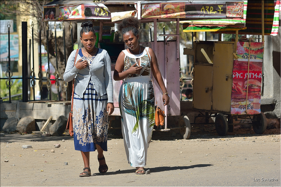 Dans les rues animées de Gondar. (20)