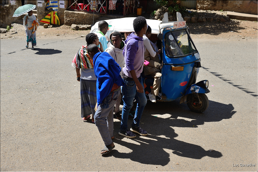 Dans les rues animées de Gondar. (31)