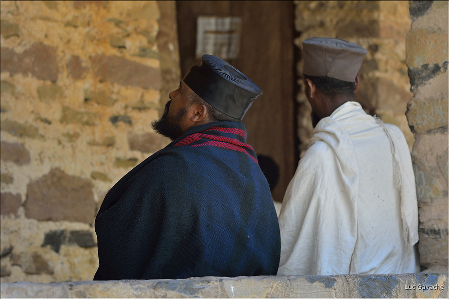 Les Éthiopiens sont de confession orthodoxe, alors que christianisme est arrivé au IV ème siècle dans le pays. (29)