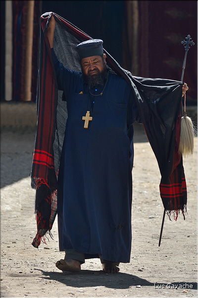 Les Éthiopiens sont de confession orthodoxe, alors que christianisme est arrivé au IV ème siècle dans le pays. (32)