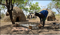Les Mursi sont semi-nomades et vivent le long du fleuve Omo à la périphérie du parc Mago près de Jinka. (16)