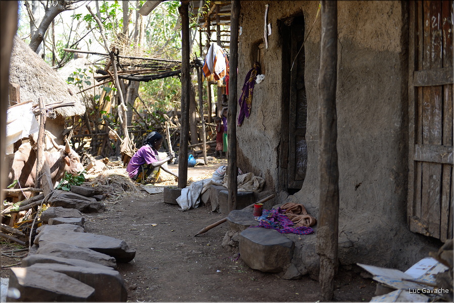 Le village de Gamolé est peuplé de l'ethnie Konso. (5)