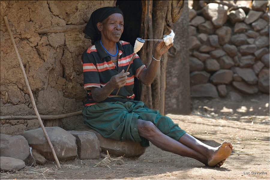 Le village de Gamolé est peuplé de l'ethnie Konso. (12)