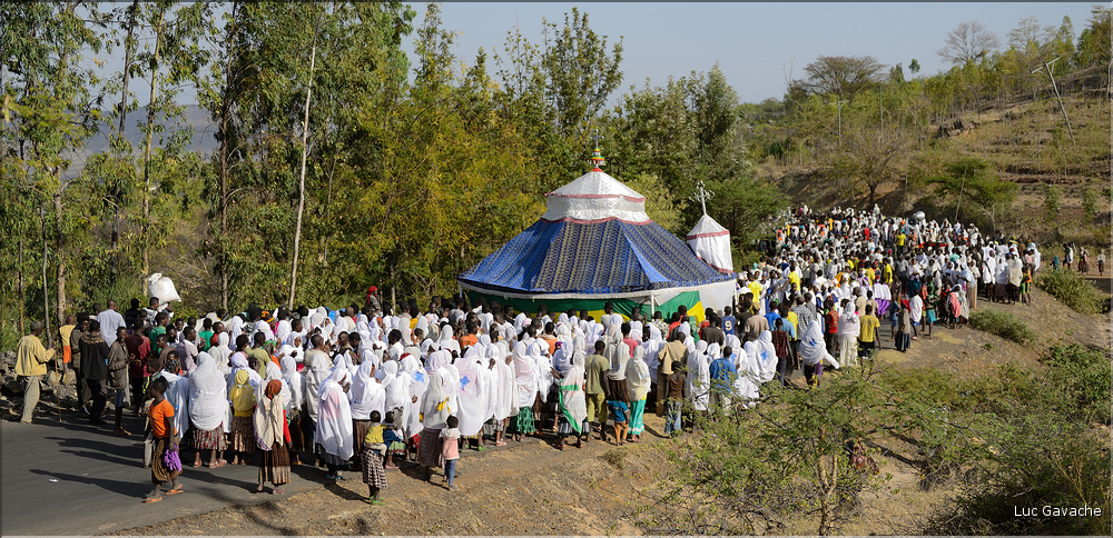 La fête orthodoxe du Timkat se déroule à la mi-janvier et commémore la naissance du Christ. (1)