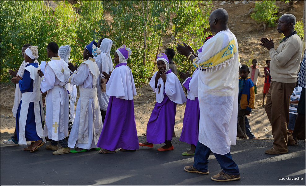La fête orthodoxe du Timkat se déroule à la mi-janvier et commémore la naissance du Christ. (5)