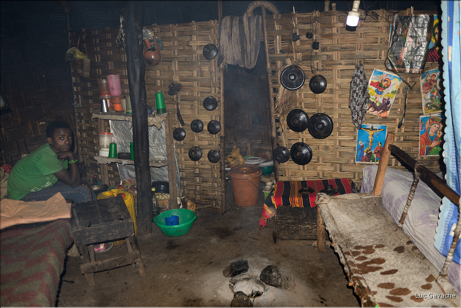 L'habitat traditionnel des Dorze est fait de bambous. (6)