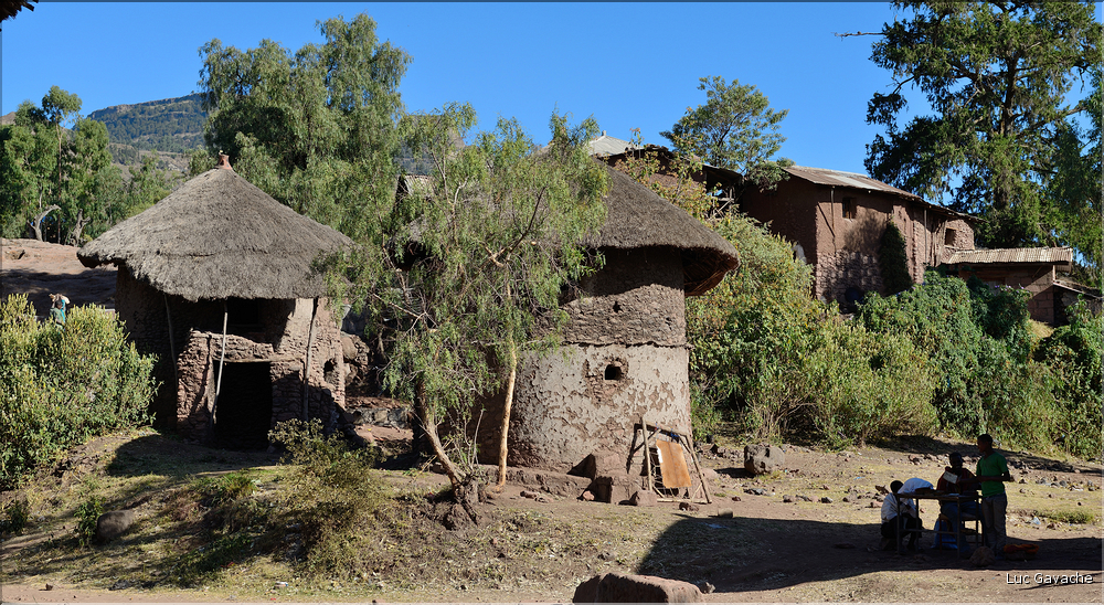 Maisons traditionnelles à Lalibela.  (10)