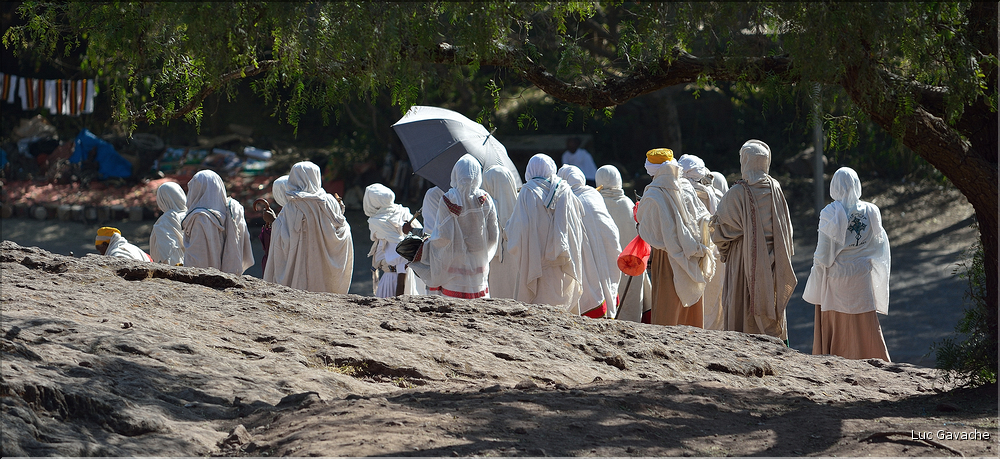 Lalibela est le plus important lieu saint de l'orthodoxie éthiopienne et attire de nombreux pèlerins.  (13)