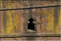 A Lalibela on dénombre pas moins de onze églises du XII ème siècle, creusées à même le sol volcanique. Ici St. Georges. (14)