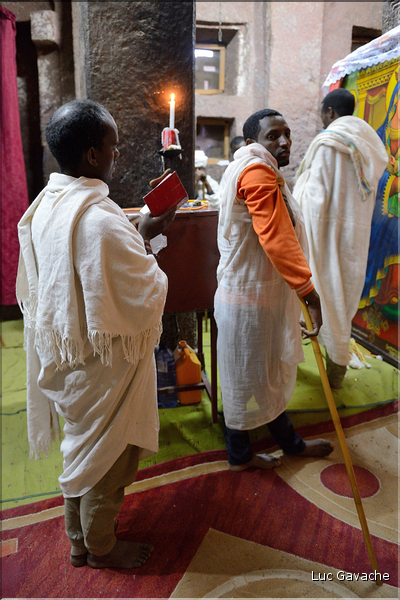 Ferveur à Beta Mariam. (23)