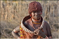 Les femmes Hamer enduisent leurs fines tresses d'un mélange de beurre et d'ocre rouge. (3)