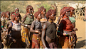 Les chants et les danses ont repris et la ferveur va monter crescendo. (16)