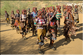 Les chants et les danses ont repris et la ferveur va monter crescendo. (22)
