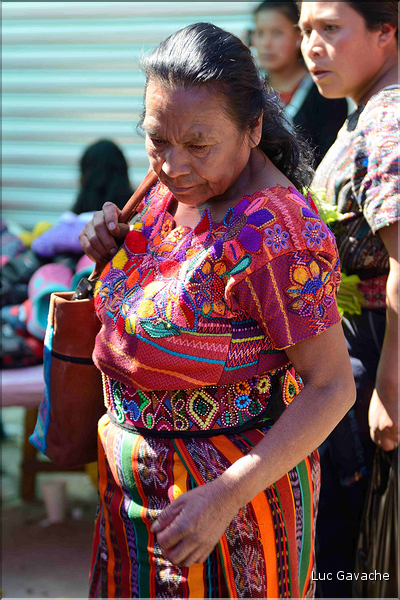 Le marché de Solola côté habillement. (24)