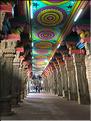 Le Temple de Sri Meenaski de Madurai est l'un des plus grands d'Inde. Il date du VIII ème siècle mais a été rebati au XIII et au XVII ème siècle. (11)
