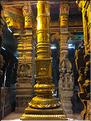 Le Temple de Sri Meenaski de Madurai est l'un des plus grands d'Inde. Il date du VIII ème siècle mais a été rebati au XIII et au XVII ème siècle. (19)