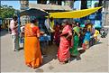 A l'entrée du Temple d'Ekambareshwara de Kanchipuram. (1)