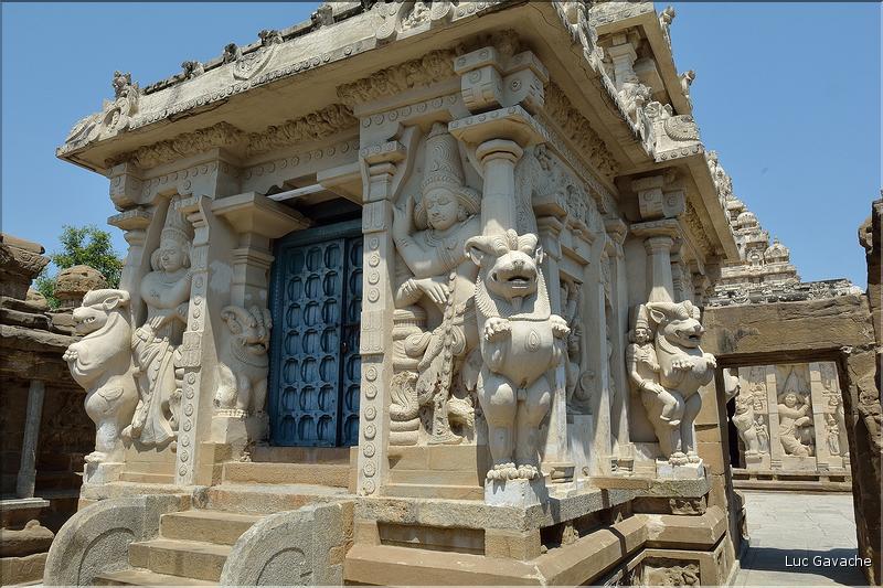 Le Temple de Kailashanatha de Kanchipuram date du VIII ème siècle. (2)