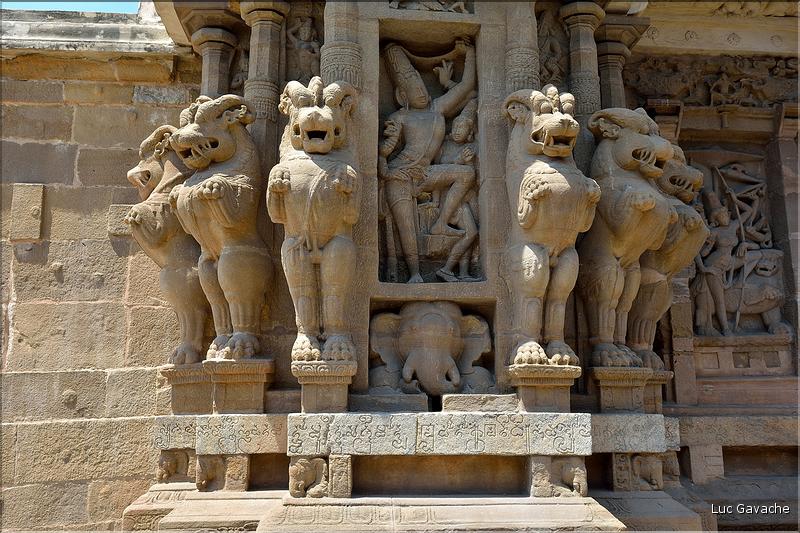 Le Temple de Kailashanatha de Kanchipuram date du VIII ème siècle. (7)