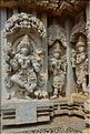 Le Temple de Somathpur entre Mysore et Bengalore date du XIII ème siècle et est dédié à Shiva. (18)