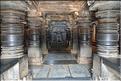 Le Temple de Somathpur entre Mysore et Bengalore date du XIII ème siècle et est dédié à Shiva. (26)