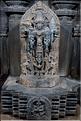 Le Temple de Somathpur entre Mysore et Bengalore date du XIII ème siècle et est dédié à Shiva. (29)
