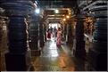 Visiteur dans le Temple de Somathpur entre Mysore et Bengalore. (4)