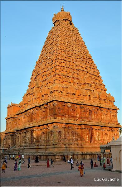 Le temple de Brihadishvara de Thanjavur date du X ème siècle. (5)