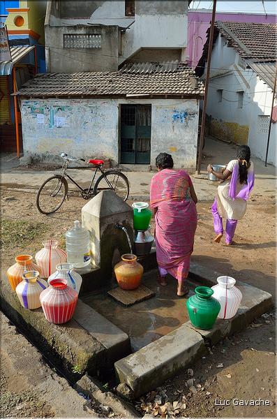 Petit matin ordinaire dans les rues de Thanjavur. (15)