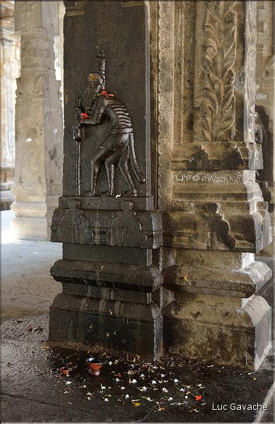 Le Temple de Thiruvanaikaval de Trichy est dédié à Shiva. (16)
