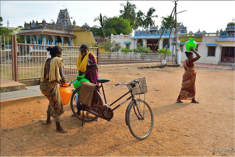 Dans les rues du village de Karaikudi. (8)