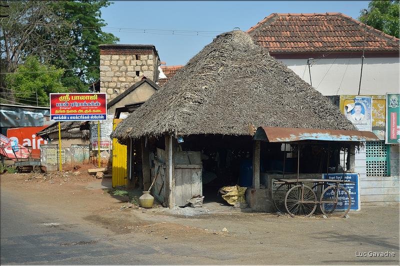 Sur la route entre Thanjavur et Madurai. (14)