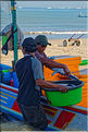 3 Les porteurs et les vendeuses prennent alors le poisson en charge... (Jimbaran). (7)