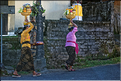 10 La région de Tanah Lot possède plusieurs temples qui attirent de nombreux pèlerins, notamment pendant la fête de Galungan. (14)