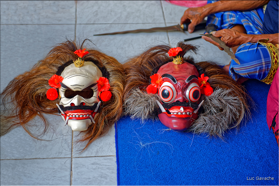 13 Lieu et préparatifs pour le spectacle du Barong. (6)