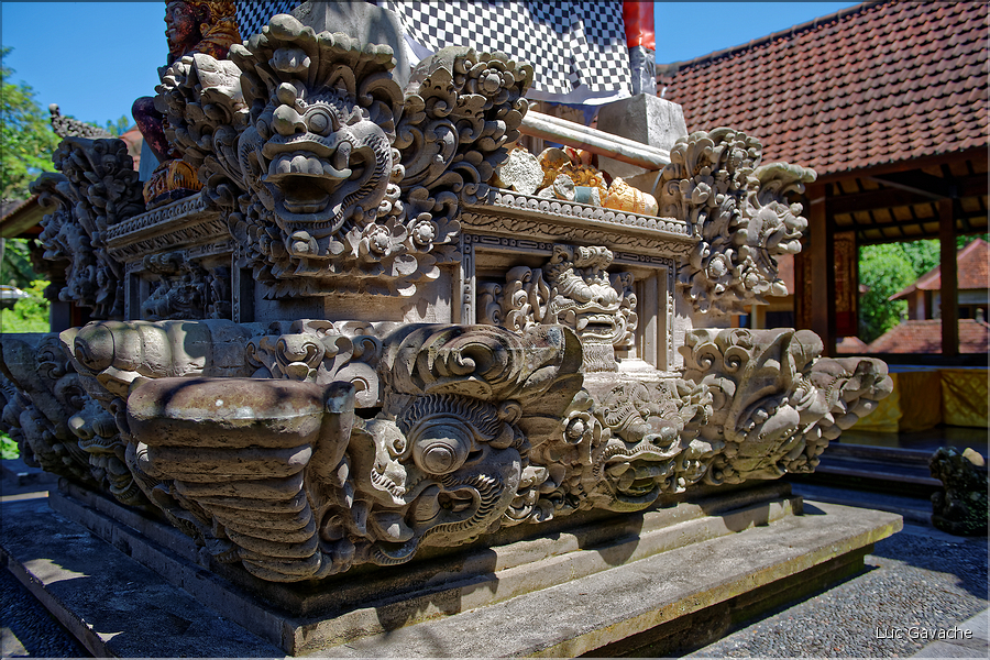 Le magnifique temple hindou de Gunung Lebah daterait de l'an 800. (14)