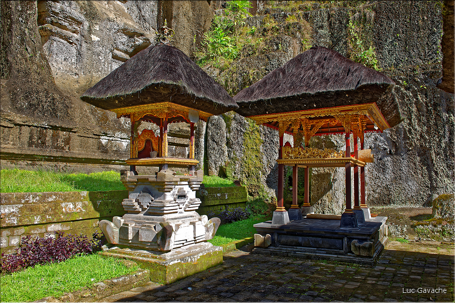 Le complexe religieux de Pura Gunung Kawi abrite des monuments funéraires royaux (nommés Candi) taillés dans le roc (XIe siècle). (6)