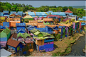 Le quartier de Jodipan dans la ville de Malang était voué à la destruction, sauf que des étudiants en communication ont décider de le repeindre avec des couleurs vives en 2016. (9)