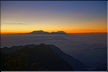 Lever de soleil sur les volcans Bromo et Semeru. (1)