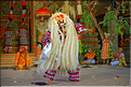Différentes scènes pendant le spéctacle du Barong. (5)
