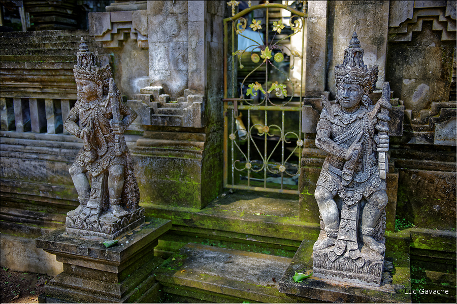 Pura Kehen fut fondé au XIIIe siècle, il était le temple principal du royaume de Bangli, un des 9 royaumes de Bali de l'époque. (6)