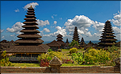 Besakih ne compte pas moins de 23 temples, les plus anciens dateraient du VIIIe siècle. (6)