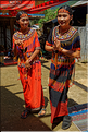 Les jeunes de la famille ont revêtu la tenue traditionnelle Toraja. (2)