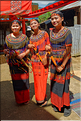 Les jeunes de la famille ont revêtu la tenue traditionnelle Toraja. (5)
