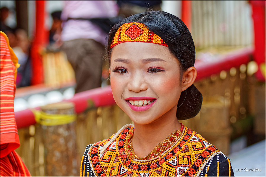 Les jeunes de la famille ont revêtu la tenue traditionnelle Toraja. (31)