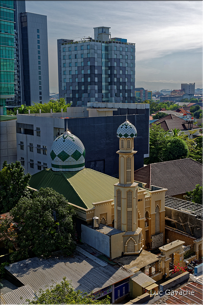 Makassar est la capitale des îles Sulawesi. (2)
