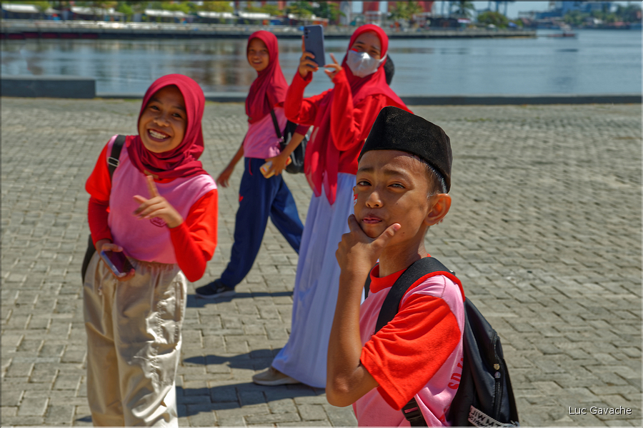 Sortie scolaire pour visiter la capitale Makassar. (12)