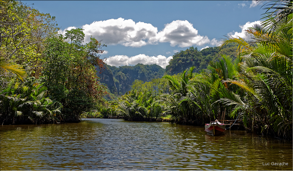 Remonter de la rivière Pute dans l'univers karstique de Ramang Ramang. (13)