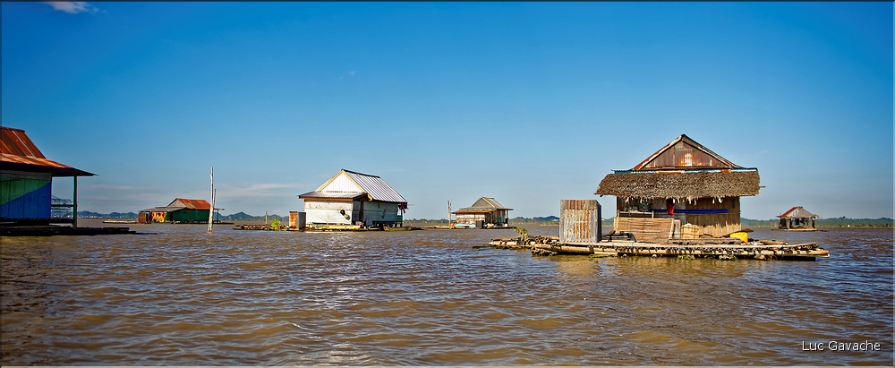 Le lac Tempe abrite la communauté des pêcheurs Bugi qui vivent sur des maisons flottantes. (5)
